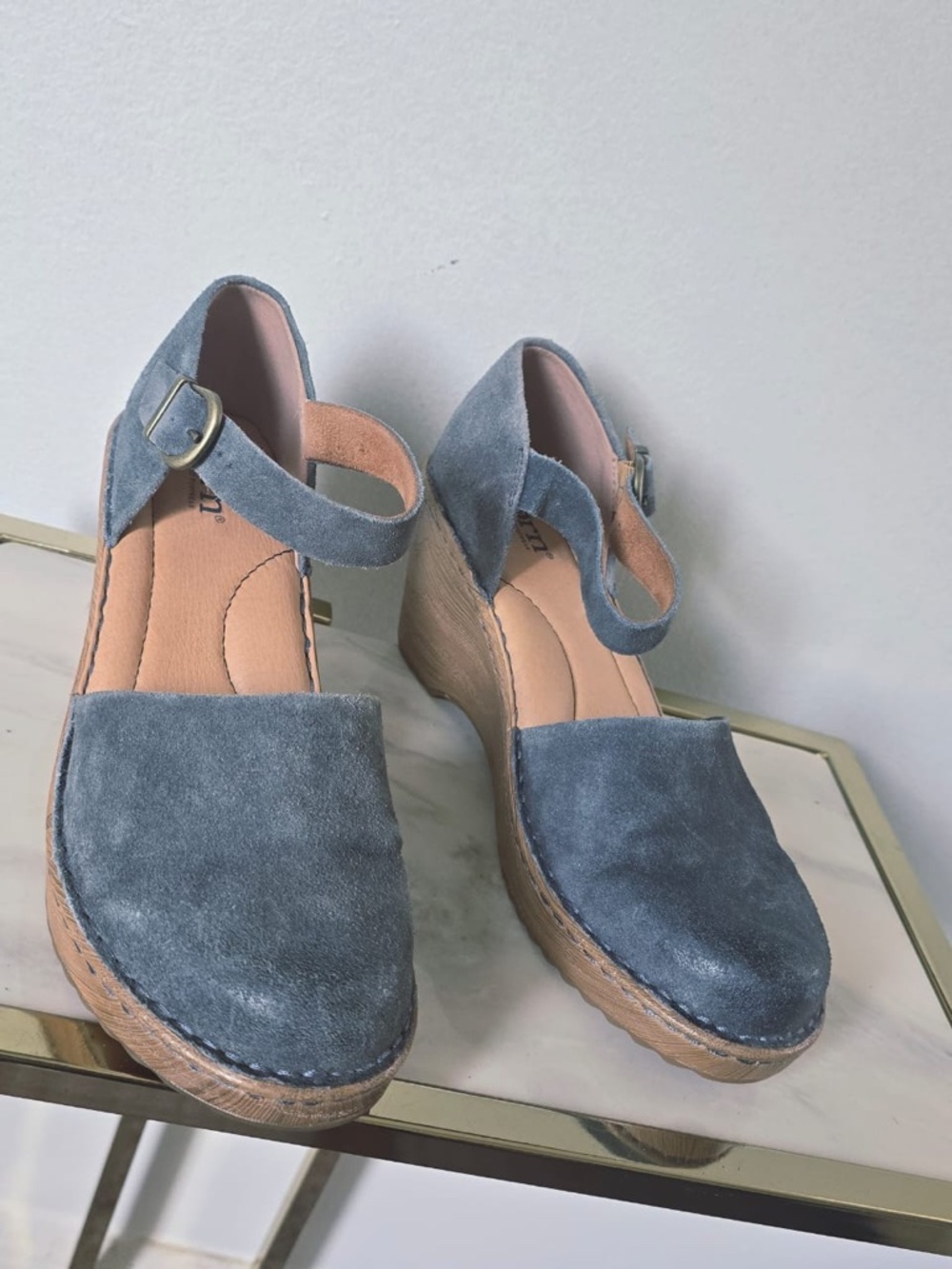 BORN Nellie Buckle Strap Distressed Suede Platform Wedge Clog Size 9M Dark Blue